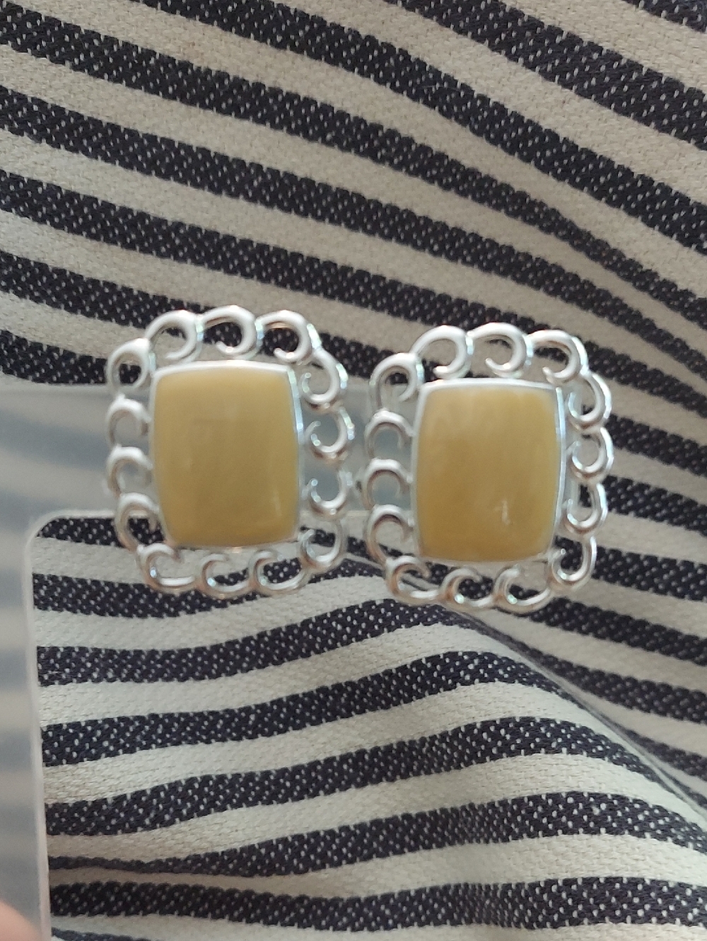 Vintage Monet Earrings Silver Tone Pearlized Beige/Tan Colored  CLip On Earrings
